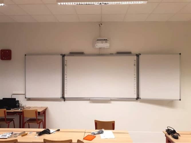 Digi Consult clevertouch whiteboards voor school realisatie
